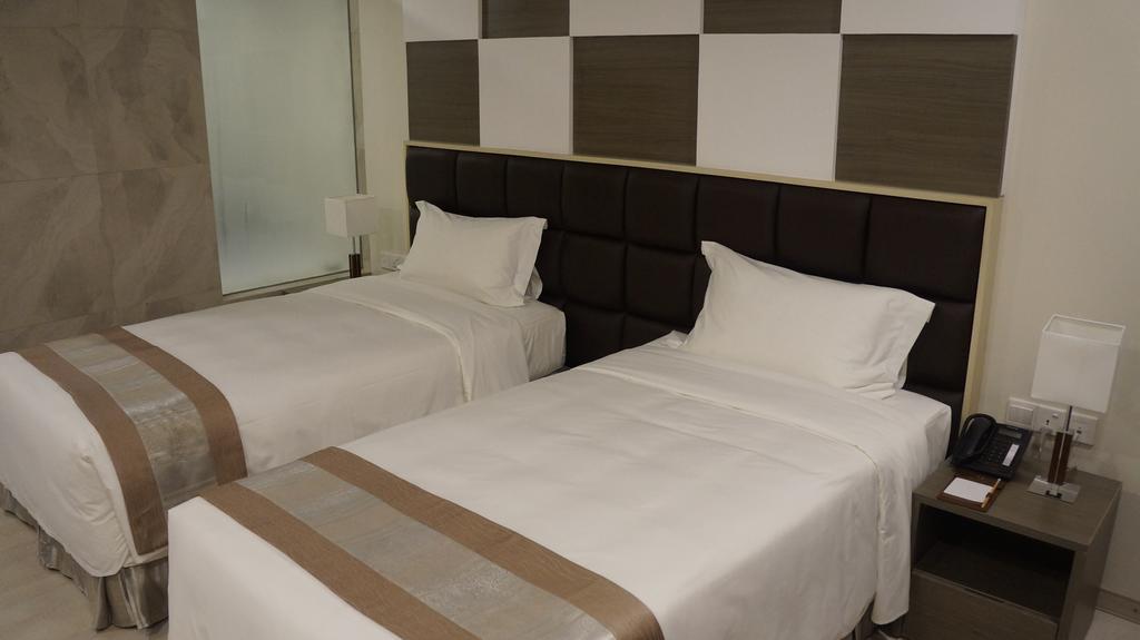 יאנגון Hotel Parami מראה חיצוני תמונה