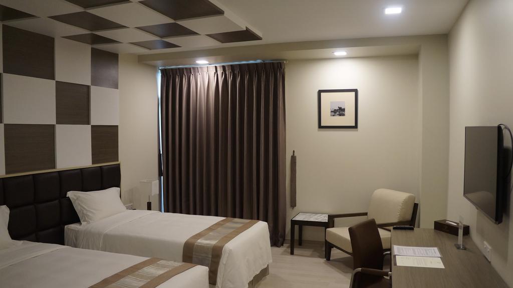 יאנגון Hotel Parami מראה חיצוני תמונה