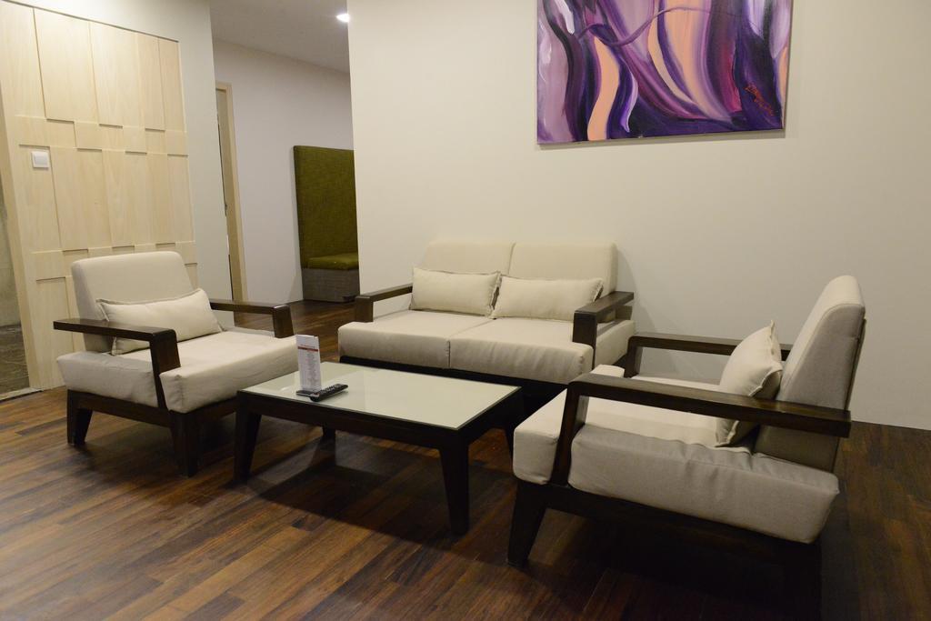 יאנגון Hotel Parami מראה חיצוני תמונה