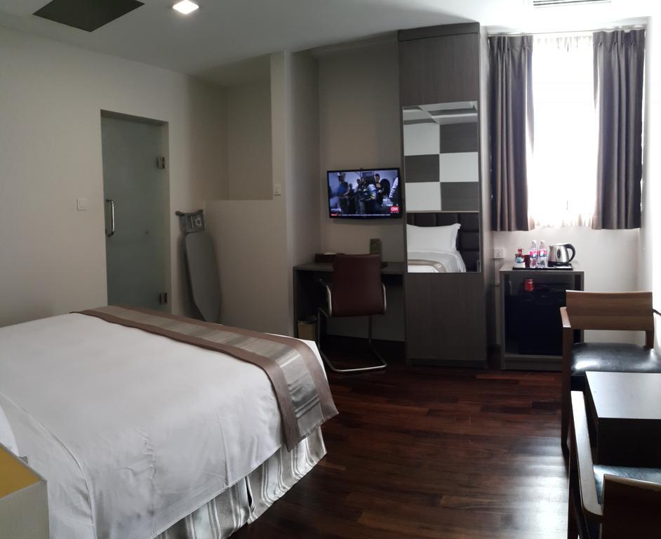 יאנגון Hotel Parami מראה חיצוני תמונה