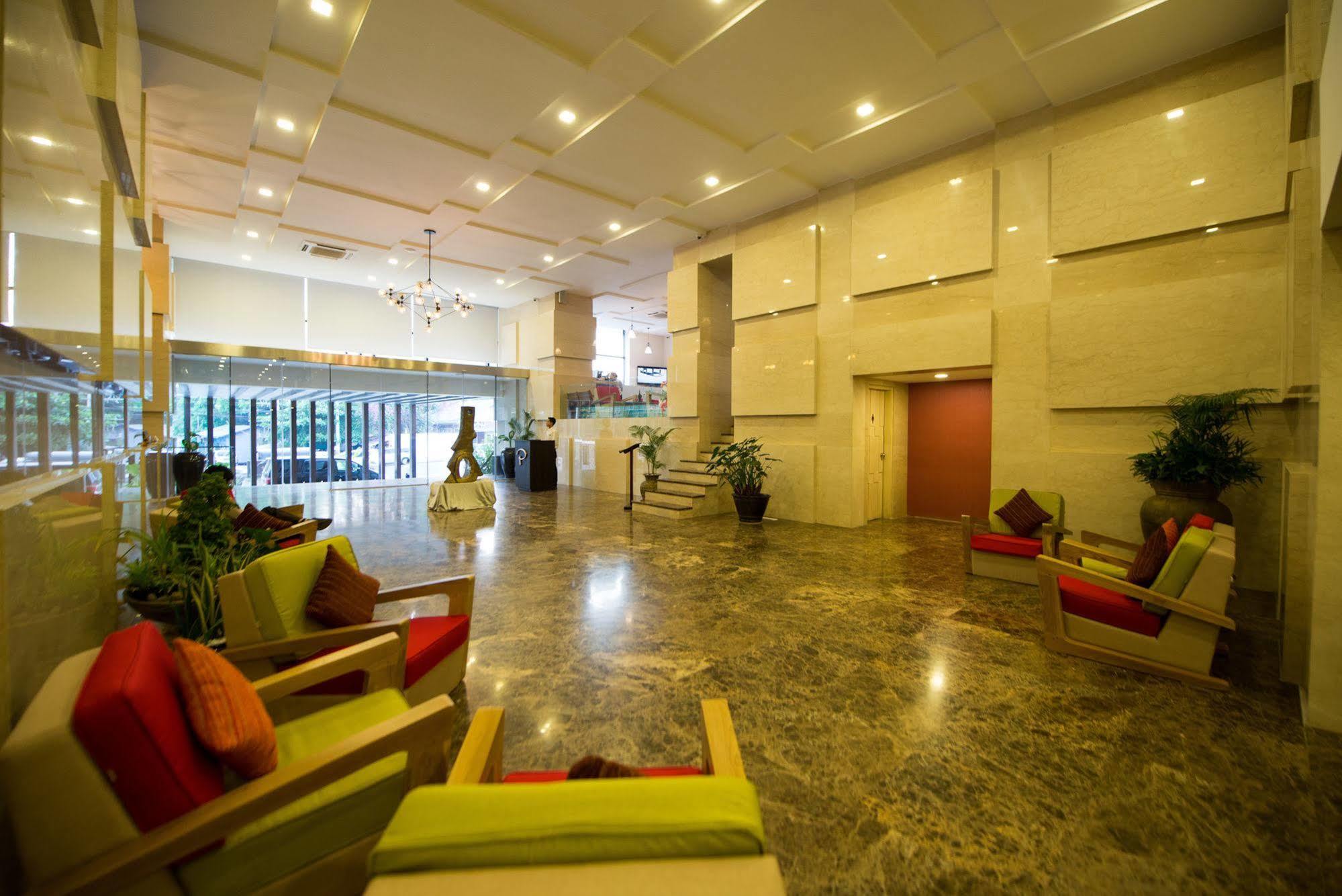יאנגון Hotel Parami מראה חיצוני תמונה
